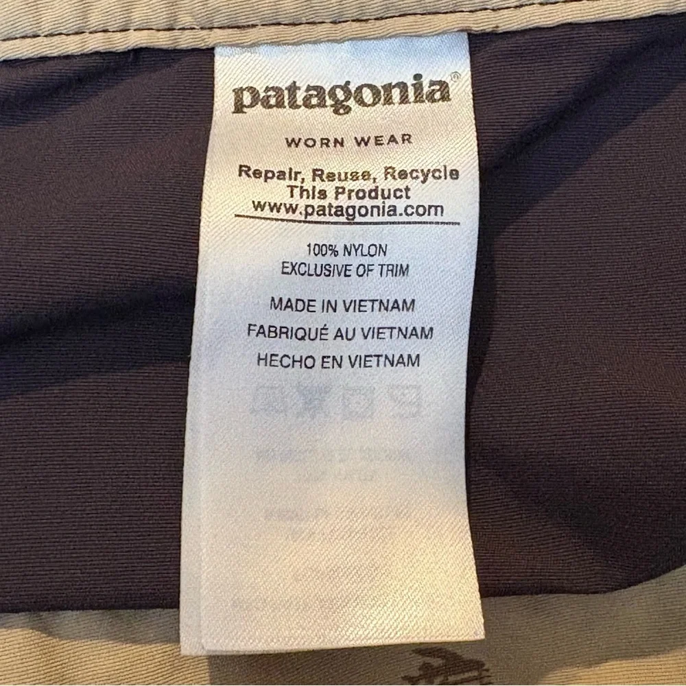 Patagonia Men Dark Navy Embroidered Logo Swim Shorts Size 30